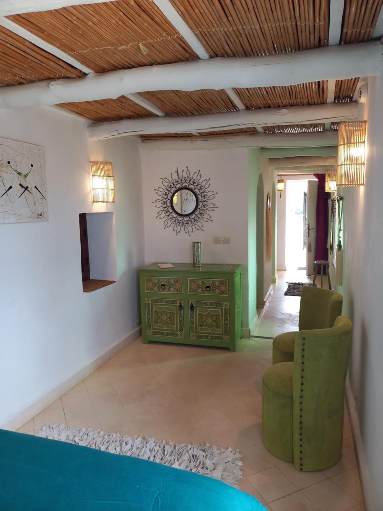 Les Jardins De Silona, Piscine Chauffee Guest house *